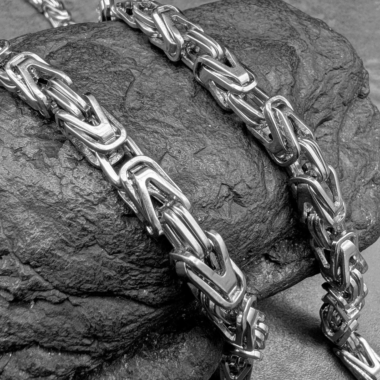Square Byzantine Chain V2