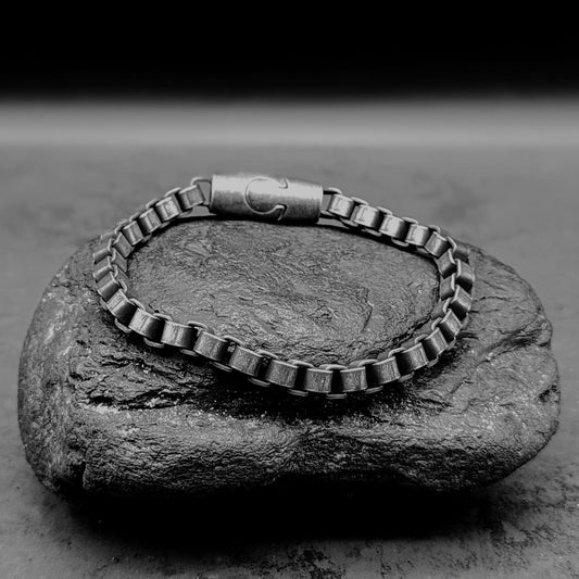 Gun Metal Box Belcher