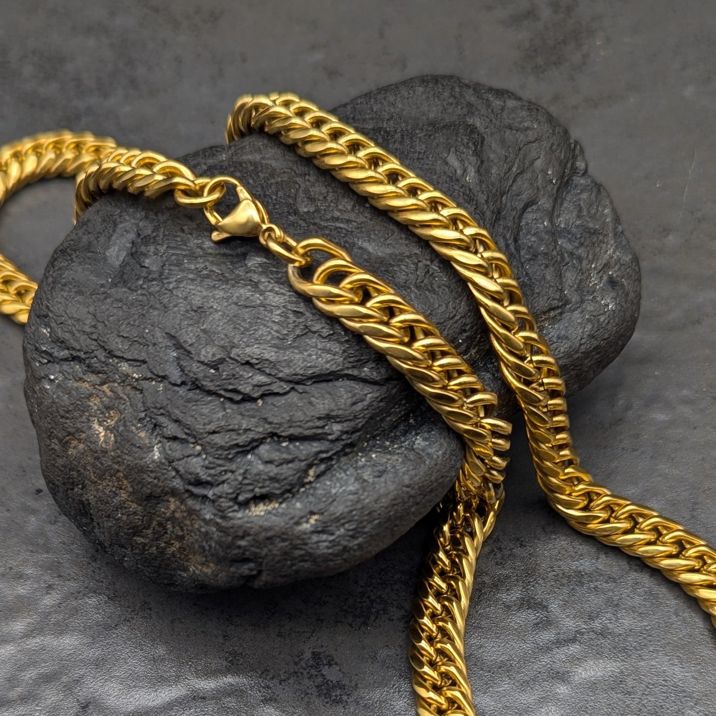 Gold Double Link Curb