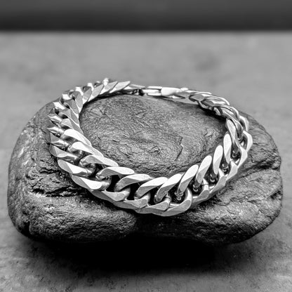 Chunky Double Link Curb