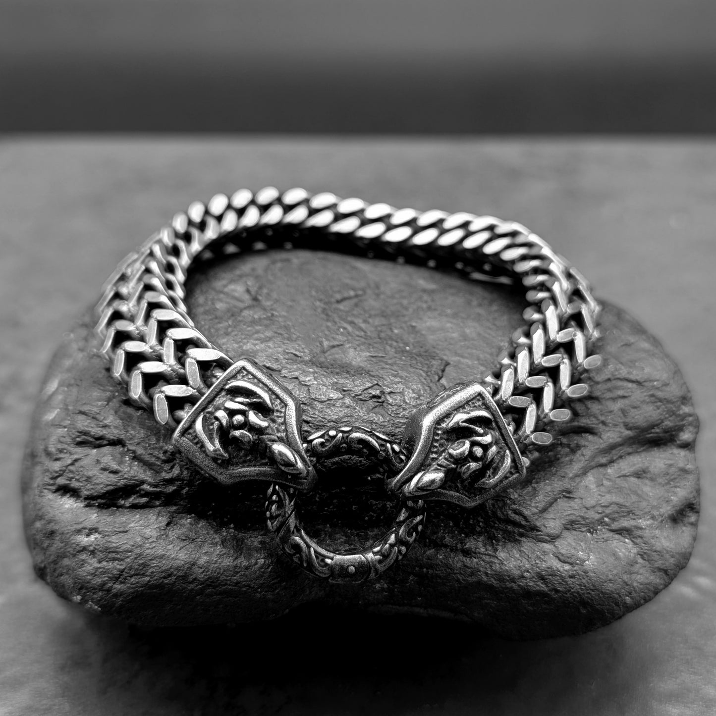 Scorpion Gun Metal Square Snake