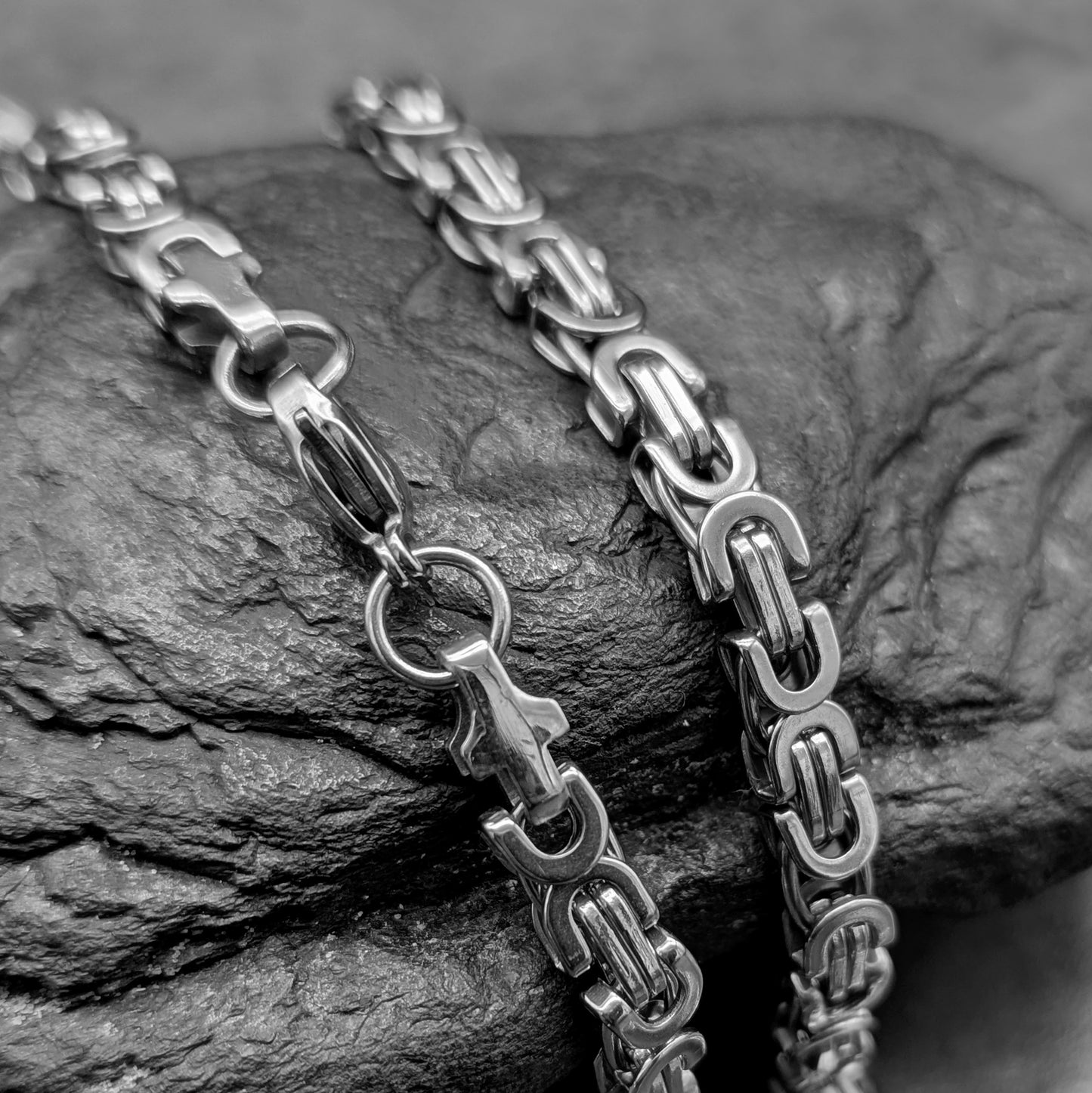 Thin Flat Byzantine Chain