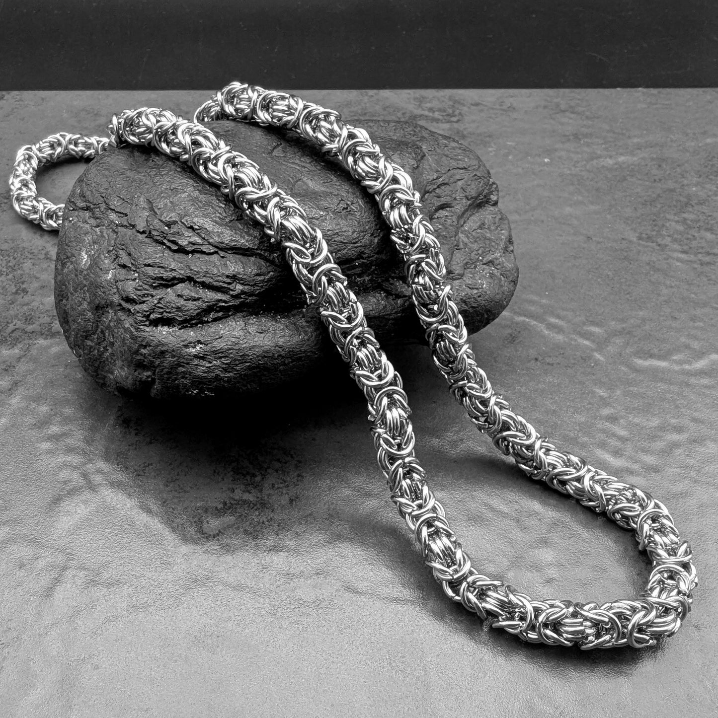 Chunky Round Byzantine Chain