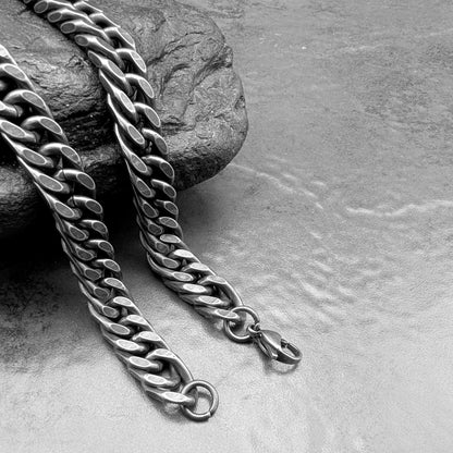 Gun Metal Double Square Curb